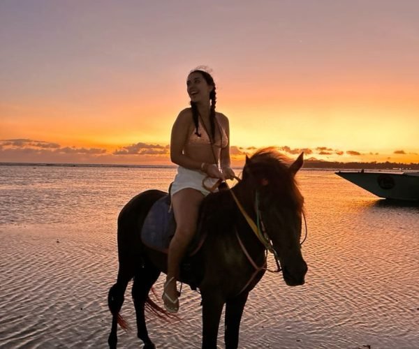 horse riding 2